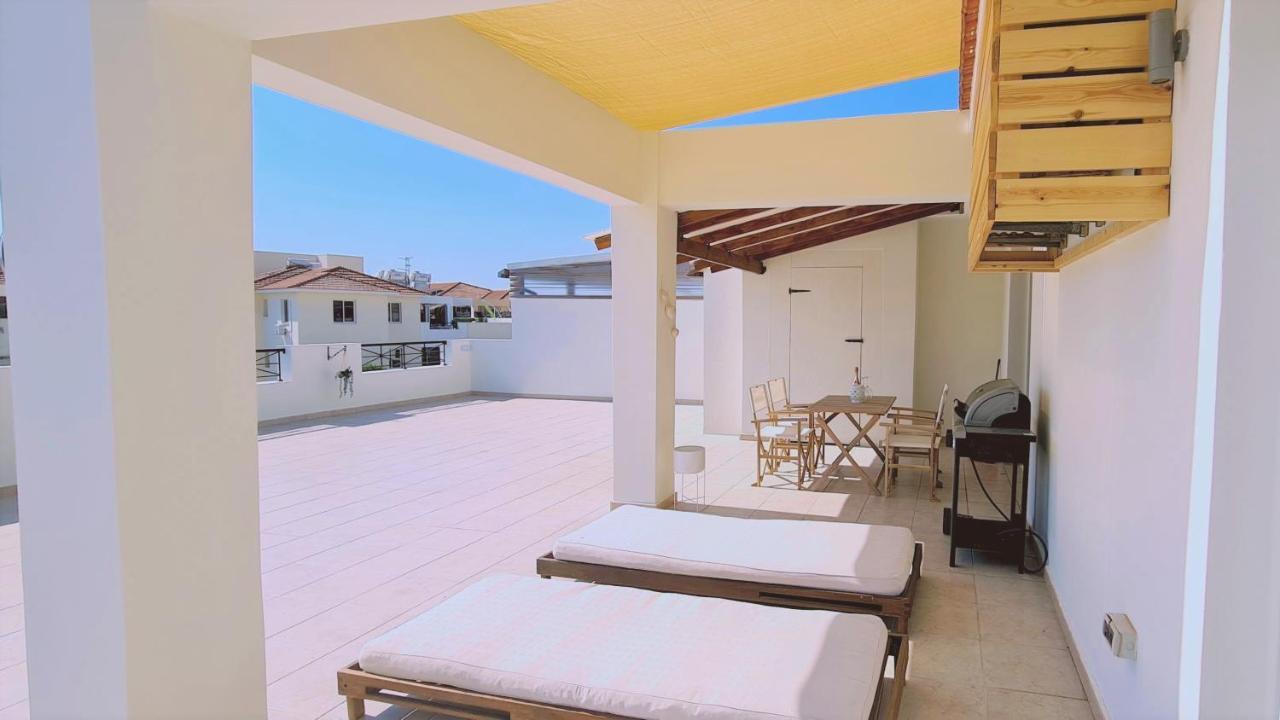 Stay Sunny Palms Apartment Voroklini Exterior photo