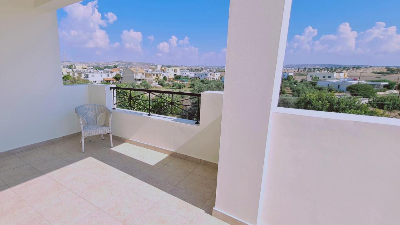 Stay Sunny Palms Apartment Voroklini Exterior photo