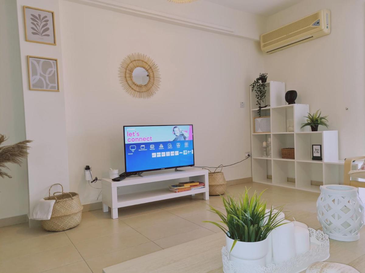 Stay Sunny Palms Apartment Voroklini Exterior photo